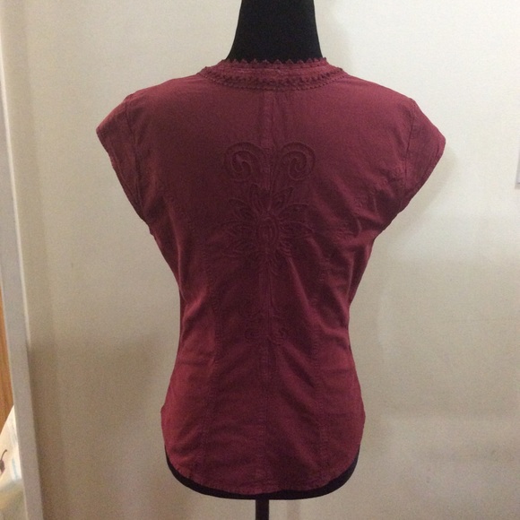 💥SALE💥🇵🇪 Peru Gretty Zueger sleeveless top - Picture 3 of 11